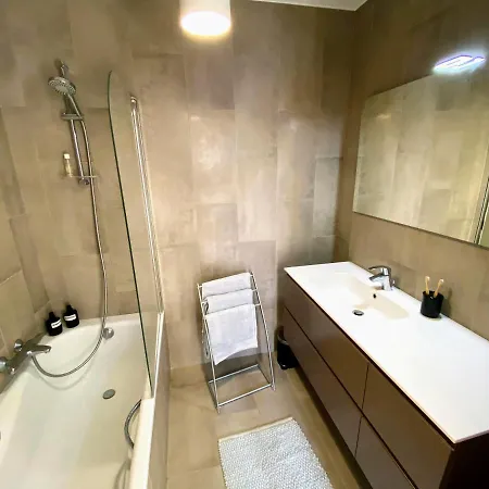 Apartment Sunny And Calm 2 Bed Place Du Pin *